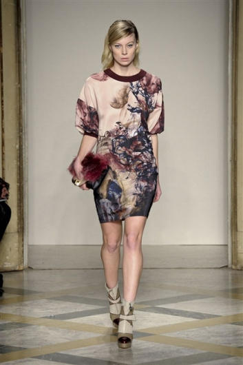 Fotoservizio/FW 2013-2014/WOMEN/SERGEI GRINKO/DP1/38