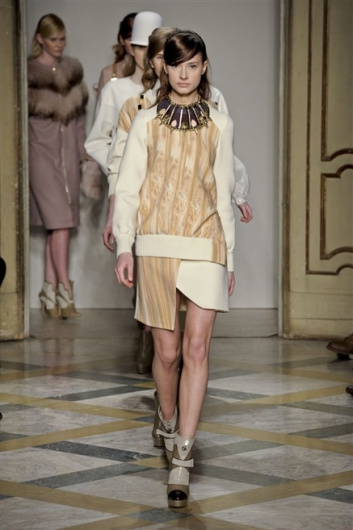 Fotoservizio/FW 2013-2014/WOMEN/SERGEI GRINKO/DP1/44