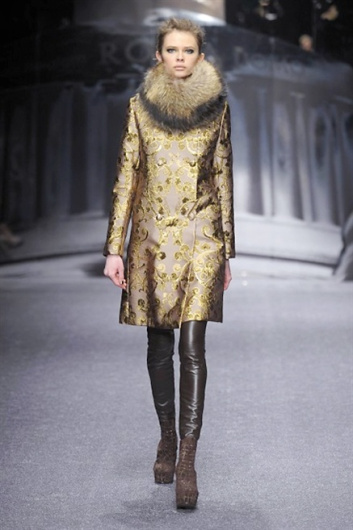 Fotoservizio/FW 2013-2014/WOMEN/LAURA BIAGIOTTI/DP1/35