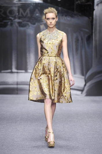 Fotoservizio/FW 2013-2014/WOMEN/LAURA BIAGIOTTI/DP1/37