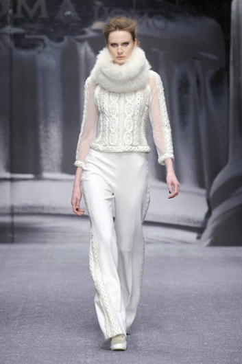 Fotoservizio/FW 2013-2014/WOMEN/LAURA BIAGIOTTI/DP1/41