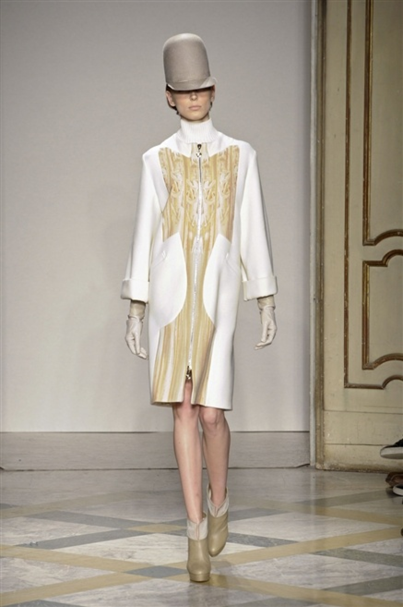 SERGEI GRINKO, LA BELLEZZA IMPERFETTA