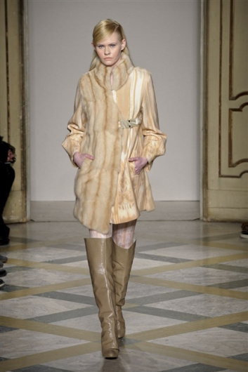 Fotoservizio/FW 2013-2014/WOMEN/SERGEI GRINKO/DP1/4