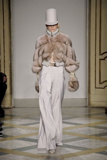 Fotoservizio/FW 2013-2014/WOMEN/SERGEI GRINKO/DP1/13