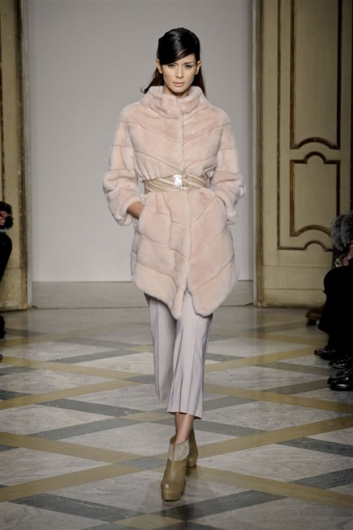 Fotoservizio/FW 2013-2014/WOMEN/SERGEI GRINKO/DP1/16