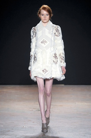 Fotoservizio/FW 2013-2014/WOMEN/MARCO DE VINCENZO/DP1/9