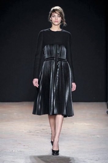 Fotoservizio/FW 2013-2014/WOMEN/MARCO DE VINCENZO/DP1/34