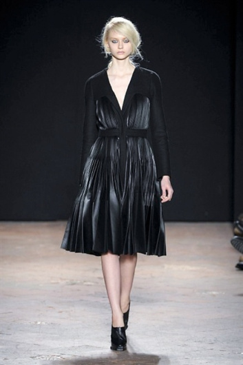 Fotoservizio/FW 2013-2014/WOMEN/MARCO DE VINCENZO/DP1/36