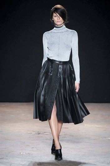 Fotoservizio/FW 2013-2014/WOMEN/MARCO DE VINCENZO/DP1/37