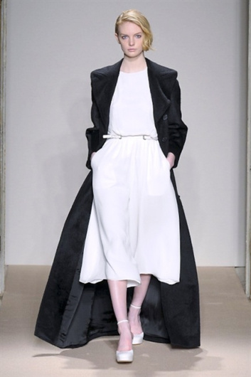 Fotoservizio/FW 2013-2014/WOMEN/MAURIZIO PECORARO/DP1/1
