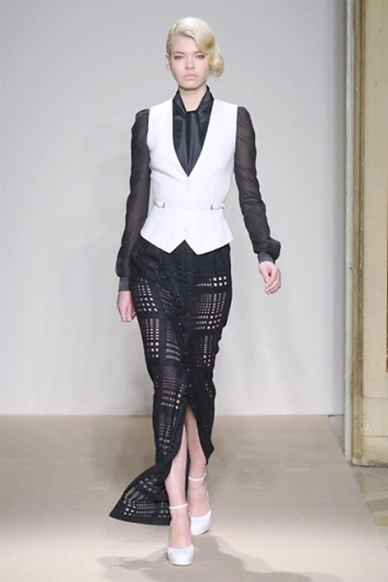Fotoservizio/FW 2013-2014/WOMEN/MAURIZIO PECORARO/DP1/5