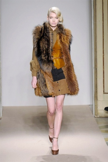 Fotoservizio/FW 2013-2014/WOMEN/MAURIZIO PECORARO/DP1/20