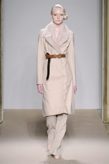 Fotoservizio/FW 2013-2014/WOMEN/MAURIZIO PECORARO/DP1/24