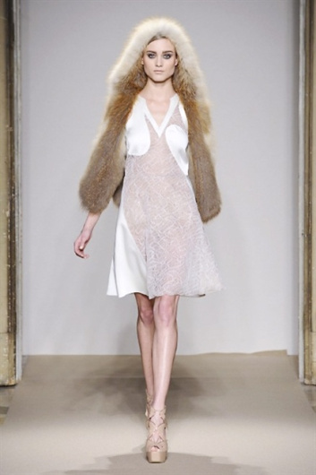 Fotoservizio/FW 2013-2014/WOMEN/CRISTIANO BURANI/DP1/7