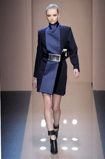Fotoservizio/FW 2013-2014/WOMEN/GIANFRANCO FERRE'/DP1/19