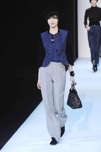 Fotoservizio/FW 2013-2014/WOMEN/GIORGIO ARMANI/DP1/16