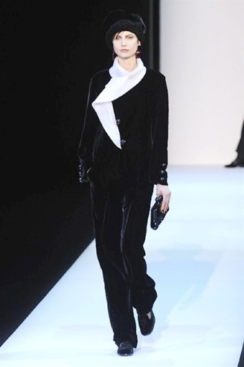 Fotoservizio/FW 2013-2014/WOMEN/GIORGIO ARMANI/DP1/37
