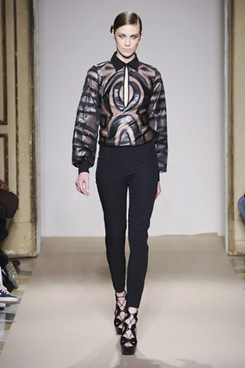 Fotoservizio/FW 2013-2014/WOMEN/CRISTIANO BURANI/DP1/10