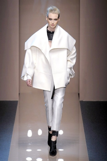 Fotoservizio/FW 2013-2014/WOMEN/GIANFRANCO FERRE'/DP1/10