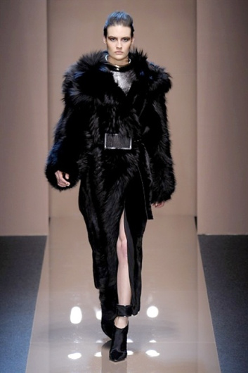 Fotoservizio/FW 2013-2014/WOMEN/GIANFRANCO FERRE'/DP1/12