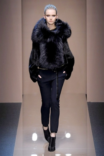 Fotoservizio/FW 2013-2014/WOMEN/GIANFRANCO FERRE'/DP1/15