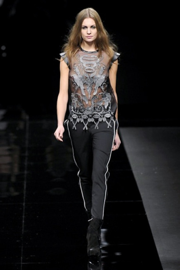 Fotoservizio/FW 2013-2014/WOMEN/JOHN RICHMOND/DP1/24