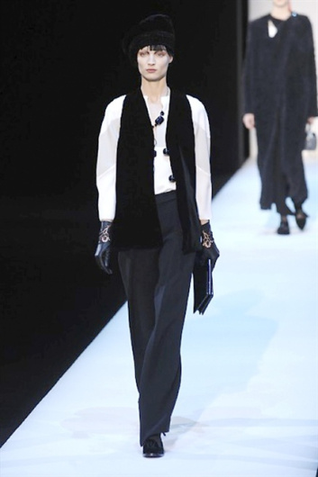 Fotoservizio/FW 2013-2014/WOMEN/GIORGIO ARMANI/DP1/42