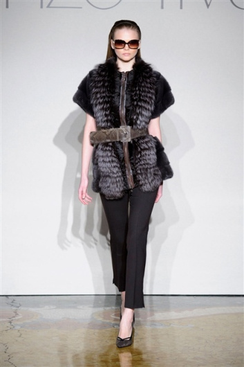 Fotoservizio/FW 2013-2014/WOMEN/LORENZO RIVA/DP1/3
