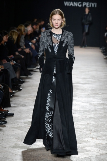 Fotoservizio/FW 2013-2014/WOMEN/WANG PEIYI/DP1/24
