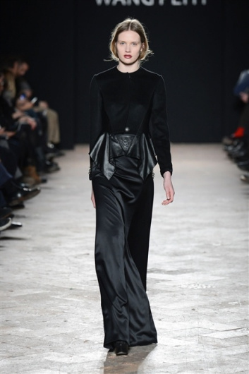 Fotoservizio/FW 2013-2014/WOMEN/WANG PEIYI/DP1/29