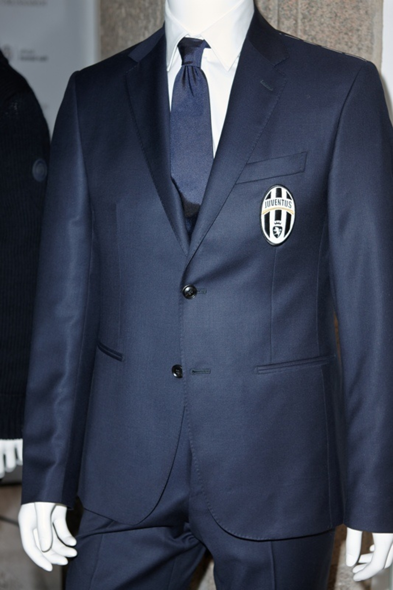 TRUSSARDI VESTE I CAMPIONI DELLA JUVENTUS