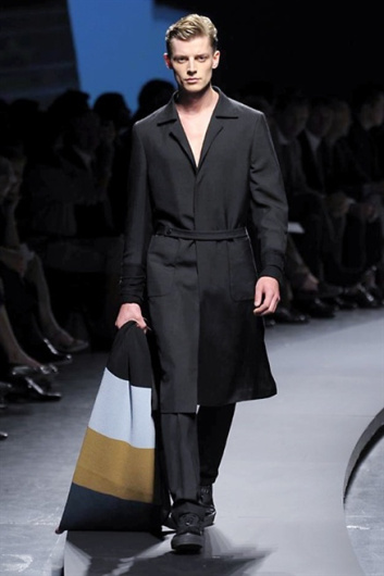 Fotoservizio/SS 2014/MEN/ERMENEGILDO ZEGNA/DP1/37