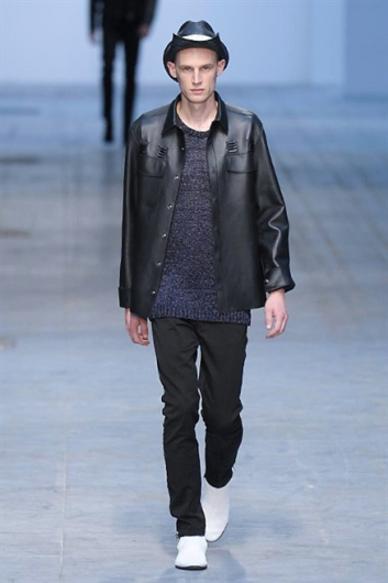 Fotoservizio/SS 2014/MEN/COSTUME NATIONAL HOMME/DP1/25