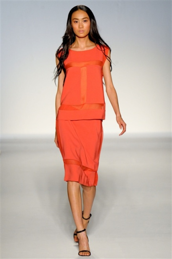 Fotoservizio/SS 2012/WOMEN/ALBERTA FERRETTI/6