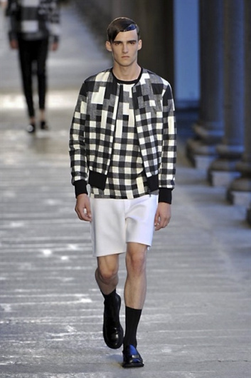 Fotoservizio/SS 2014/MEN/NEIL BARRETT/DP1/0