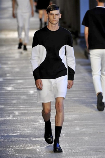 Fotoservizio/SS 2014/MEN/NEIL BARRETT/DP1/4