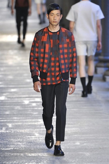 Fotoservizio/SS 2014/MEN/NEIL BARRETT/DP1/30
