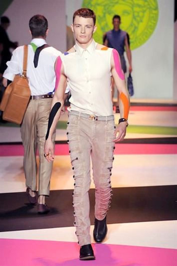 Fotoservizio/SS 2014/MEN/VERSACE/DP1/34