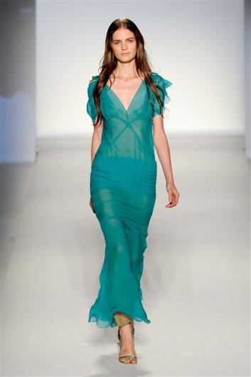 Fotoservizio/SS 2012/WOMEN/ALBERTA FERRETTI/25