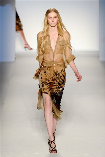 Fotoservizio/SS 2012/WOMEN/ALBERTA FERRETTI/27