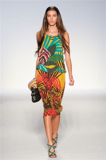 Fotoservizio/SS 2012/WOMEN/ALBERTA FERRETTI/20