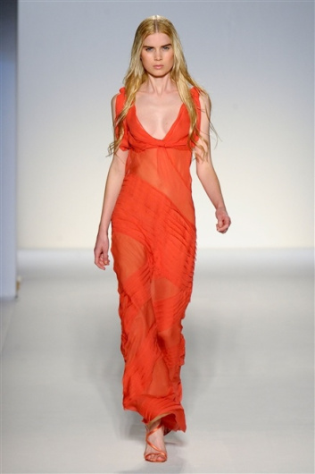 Fotoservizio/SS 2012/WOMEN/ALBERTA FERRETTI/29
