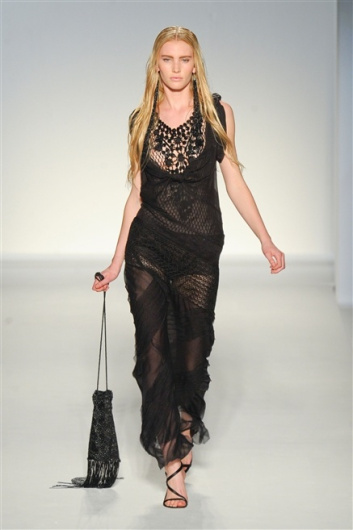 Fotoservizio/SS 2012/WOMEN/ALBERTA FERRETTI/40