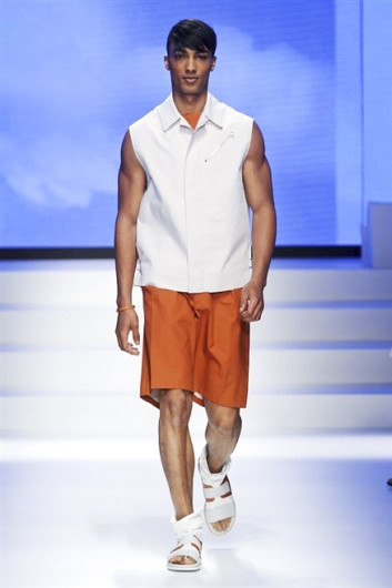 Fotoservizio/SS 2014/MEN/SALVATORE FERRAGAMO/DP1/27
