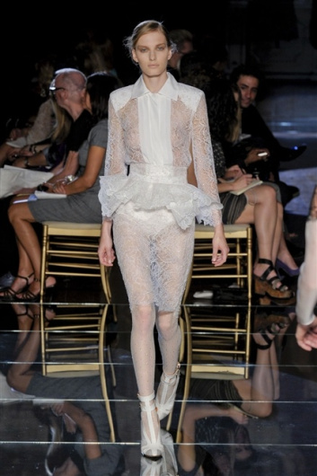 Fotoservizio/SS 2012/WOMEN/FRANCESCO SCOGNAMIGLIO/13