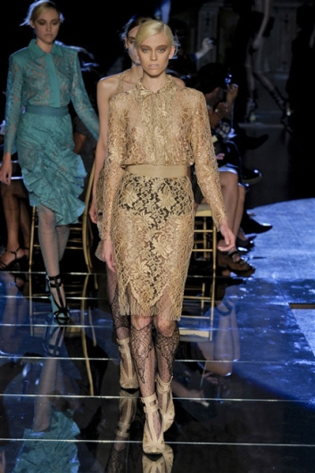 Fotoservizio/SS 2012/WOMEN/FRANCESCO SCOGNAMIGLIO/28