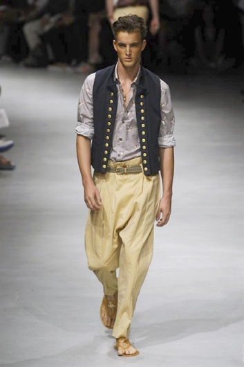 Fotoservizio/SS 2014/MEN/VIVIENNE WESTWOOD/DP1/4