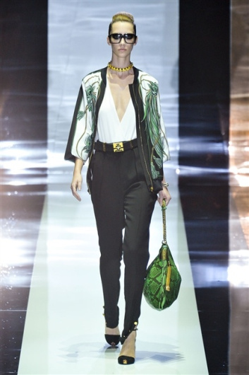 Fotoservizio/SS 2012/WOMEN/GUCCI/6