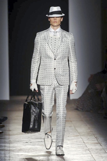 Fotoservizio/SS 2014/MEN/DAKS/DP1/35