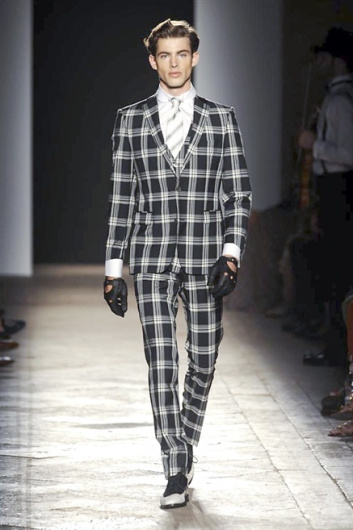 Fotoservizio/SS 2014/MEN/DAKS/DP1/37